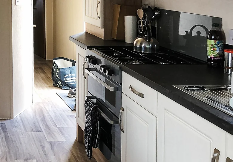 Europa Cypress Kitchen