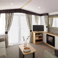 Swift Bordeaux Master Lounge